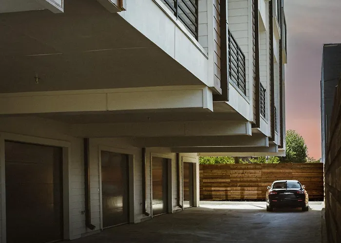 Incredible New Modern Magnolia Townhome Holiday home Fort Worth