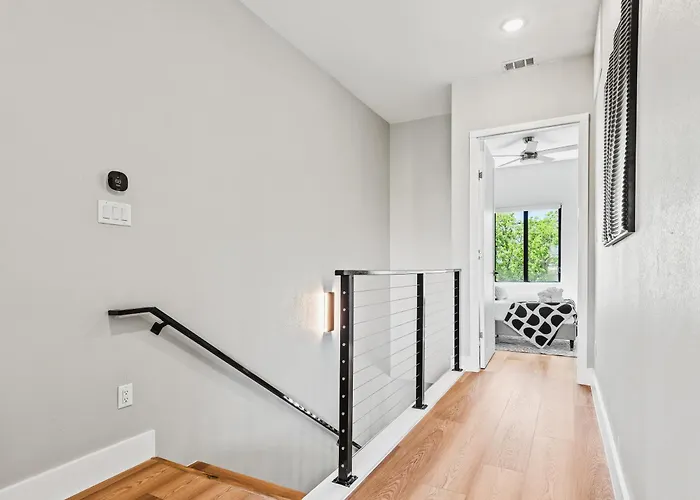 Incredible New Modern Magnolia Townhome Holiday home